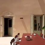 Moshoviti Holiday home *
