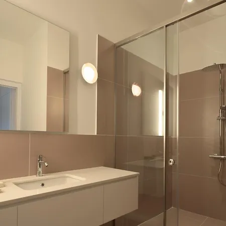 Moshoviti * העיירה רתימנו